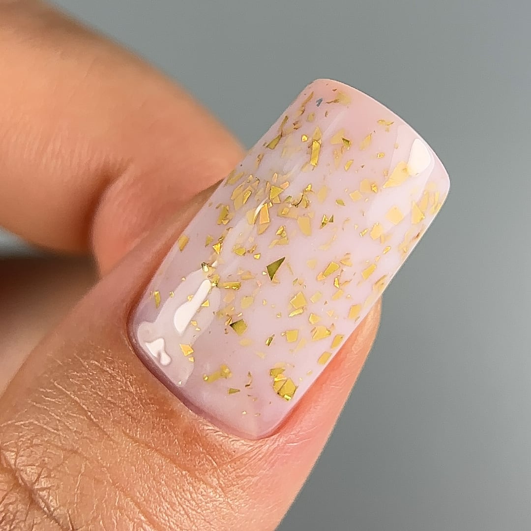 Flakes Base No. B010